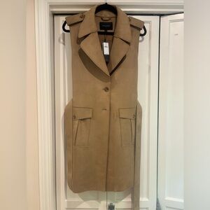 Banana Republic “suede” sleeveless jacket. Super cute, never worn, self-belt, M